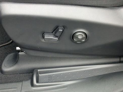 New 2026 Chrysler Voyager LX image 12