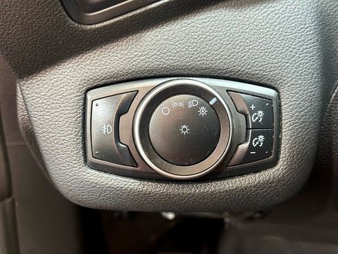 Used 2016 Ford Escape SE image 28