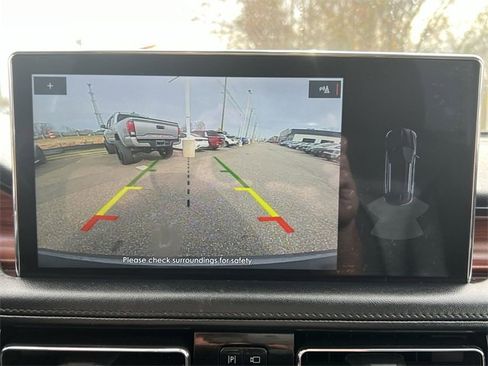 Used 2023 Lincoln Nautilus Reserve w/ Monochromatic Package image 17