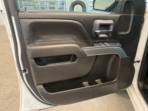 Used 2018 Chevrolet Silverado 1500 LT AWD/4WD image 21