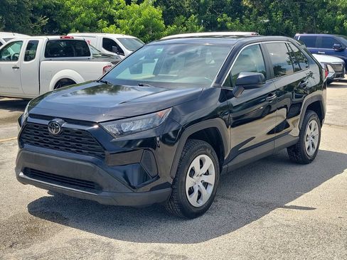 Used 2022 Toyota RAV4 LE FWD image 8