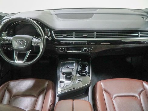 Used 2018 Audi Q7 3.0T Prestige w/ Prestige Package image 29