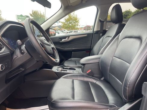 Used 2022 Ford Escape SEL w/ Technology Package image 14