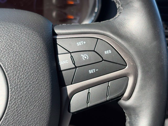 Used 2019 Jeep Grand Cherokee Limited w/ Luxury Group II AWD/4WD image 17