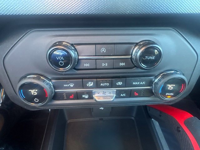 Used 2024 Ford Bronco Heritage Edition AWD/4WD image 24