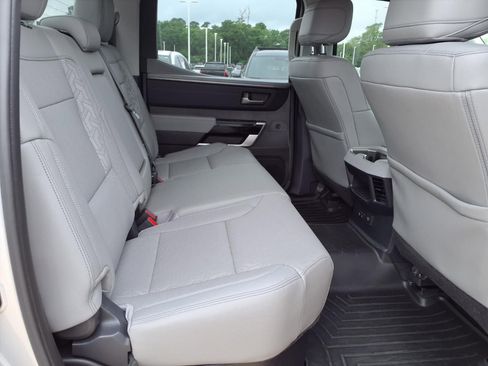Used 2022 Toyota Tundra Limited w/ Power Package AWD/4WD image 19