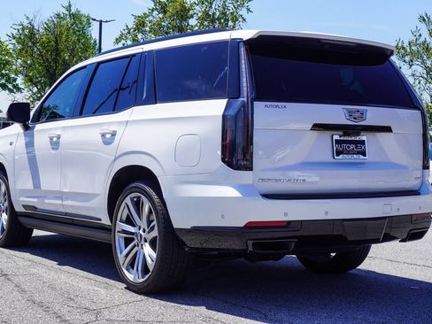Used 2025 Cadillac Escalade Sport w/ Touring Package AWD/4WD image 33