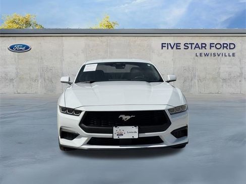 Used 2024 Ford Mustang Coupe image 7