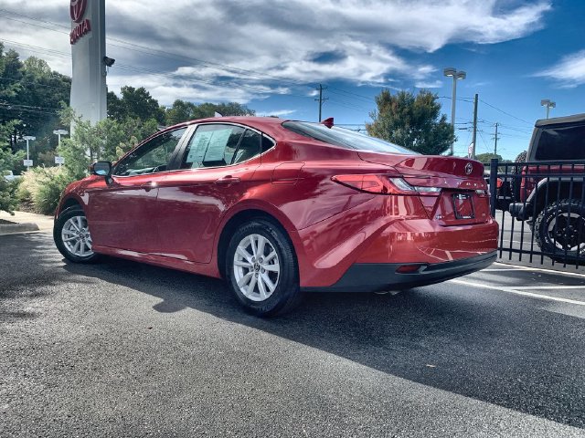 Used 2026 Toyota Camry LE w/ Convenience Package FWD image 6