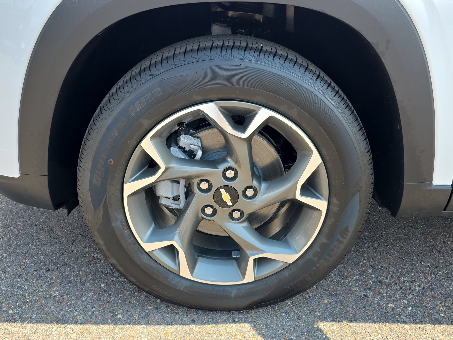 New 2026 Chevrolet Trax LT w/ Driver Confidence Package FWD image 9