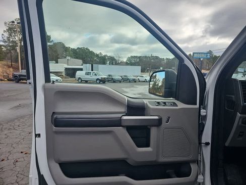 Used 2020 Ford F150 XLT image 11