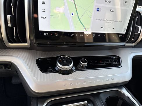 Used 2025 Ford Expedition Max Active image 31