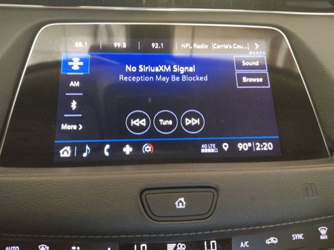 Used 2019 Cadillac XT4 Luxury FWD image 25