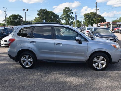 Used 2014 Subaru Forester 2.5i Touring AWD/4WD image 8