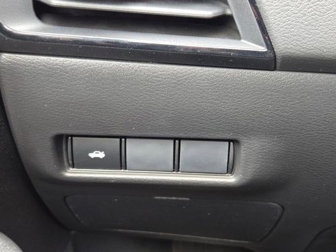 New 2026 Nissan Sentra SR w/ Floor Mat Package image 22