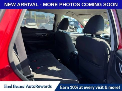 Used 2016 Nissan Rogue S AWD/4WD image 10