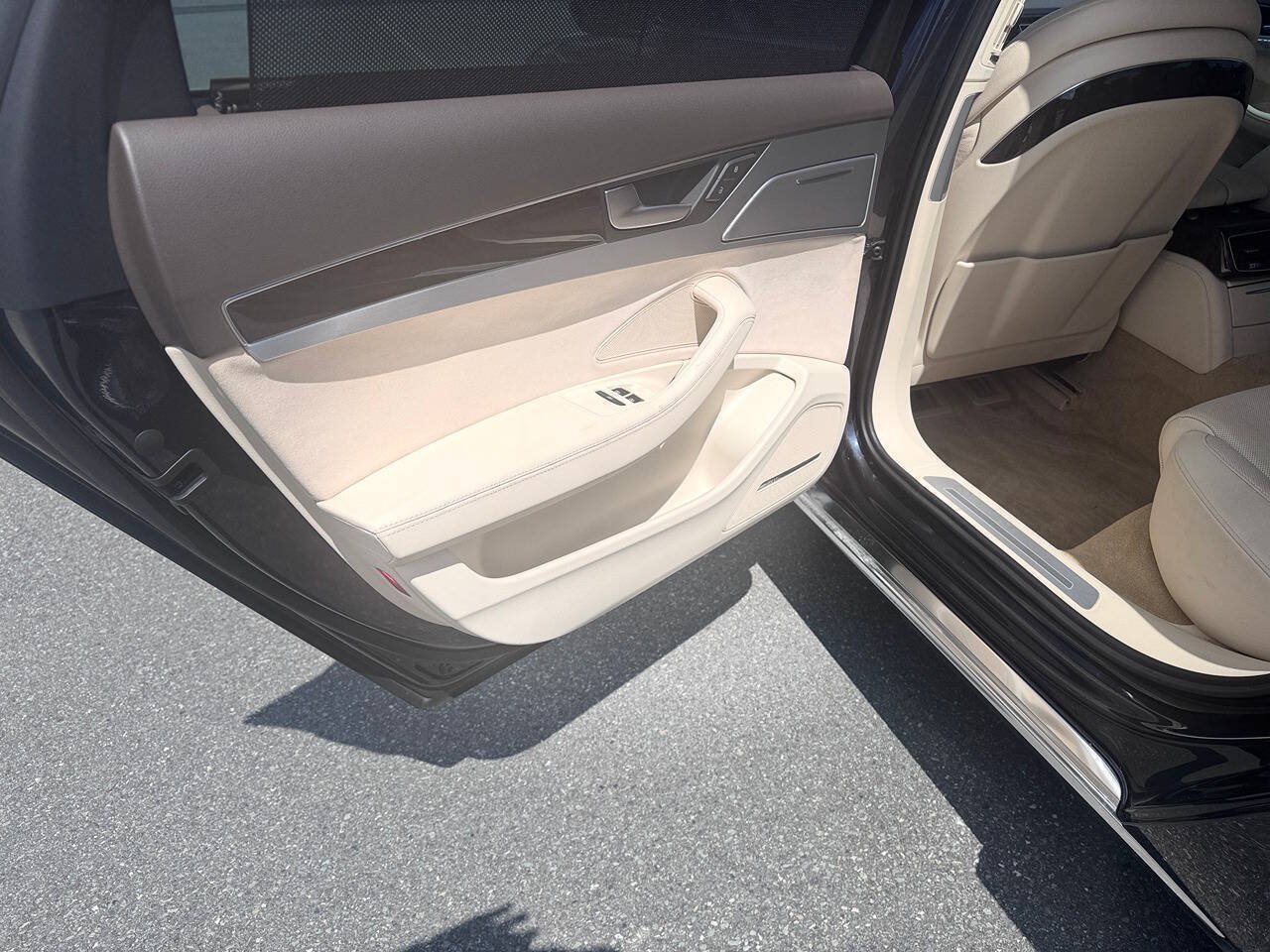 Used 2014 Audi A8 L TDI w/ Premium Package AWD/4WD image 5