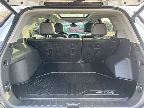 Certified 2023 GMC Terrain AT4 w/ Infotainment Package II image 9