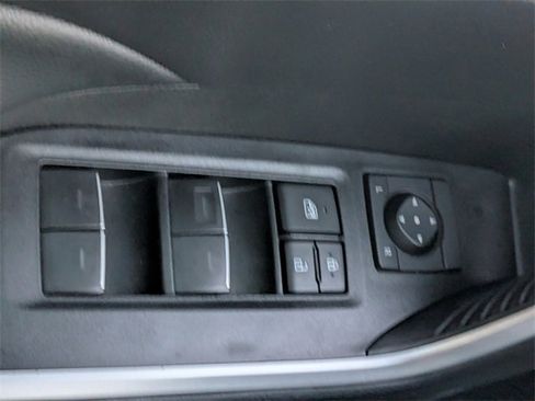 Used 2025 Toyota RAV4 XLE image 30