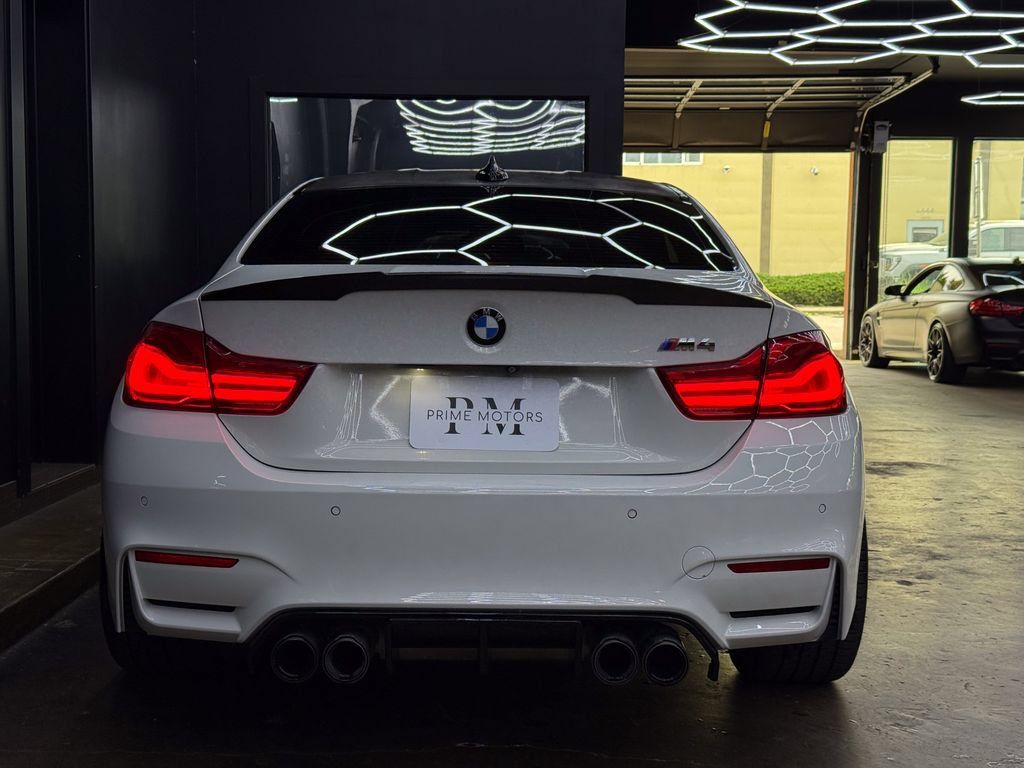 Used 2018 BMW M4 Coupe RWD image 8