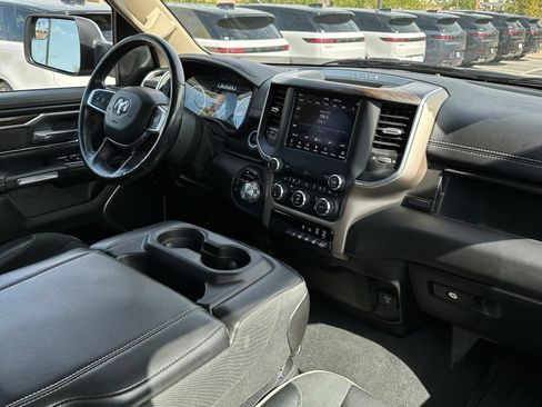 Used 2019 RAM 1500 Laramie AWD/4WD image 14