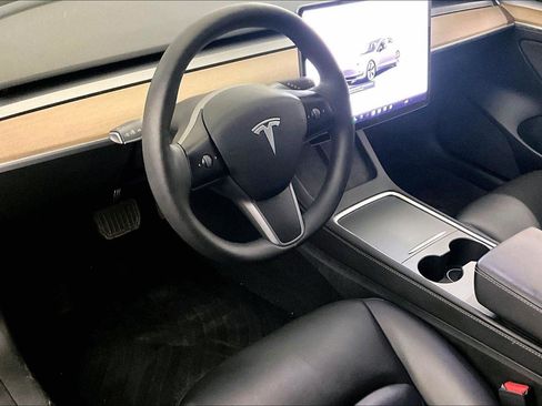 Used 2023 Tesla Model 3 Standard Range image 12