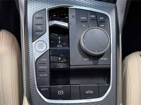 Used 2025 BMW M440i Convertible image 24