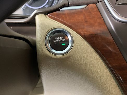Used 2017 Buick Regal Premium w/ Driver Confidence Package #1 FWD image 17