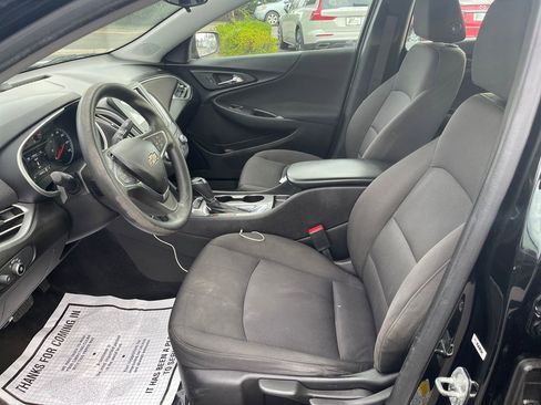 Used 2018 Chevrolet Malibu LS w/ LPO, Convenience Package 1 FWD image 13