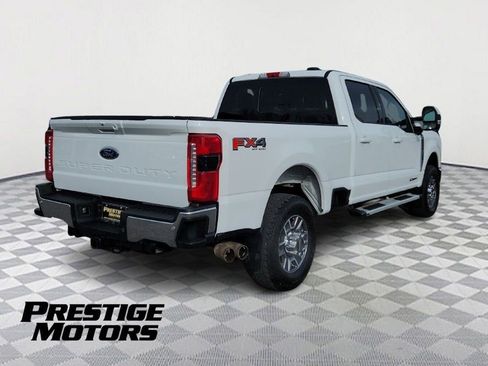 Used 2023 Ford F350 Lariat image 7