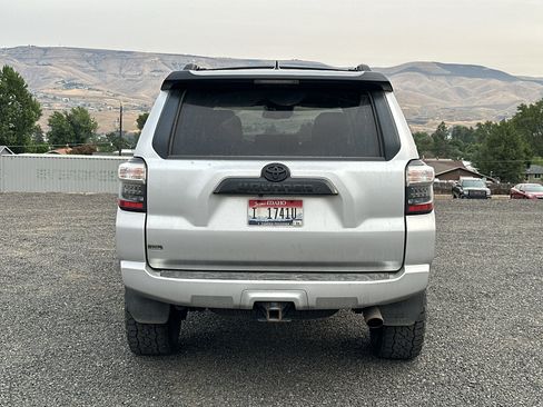 Certified 2020 Toyota 4Runner Venture AWD/4WD image 9