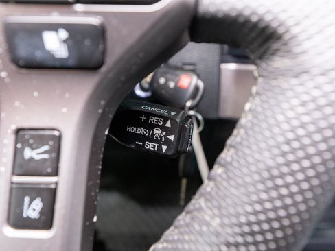 Used 2021 Toyota Tacoma SR5 AWD/4WD image 27