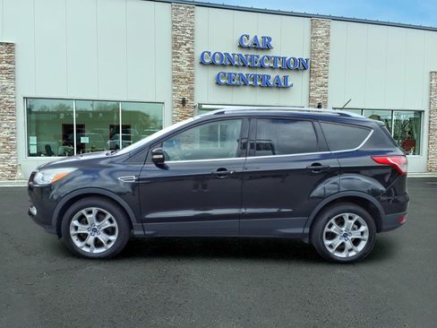 Used 2015 Ford Escape Titanium AWD/4WD image 2