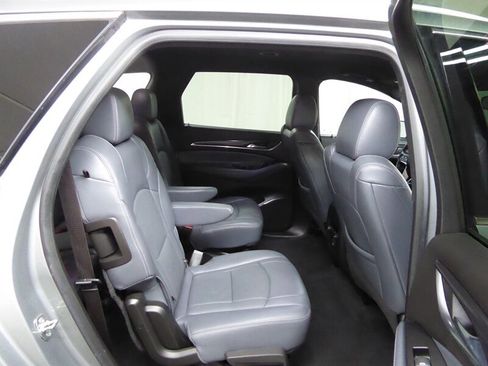 Used 2023 Buick Enclave Essence w/ Sport Touring Edition image 33