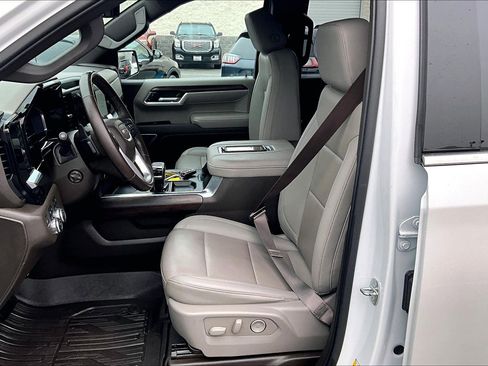 Used 2022 GMC Sierra 1500 SLT w/ SLT Premium Plus Package image 21