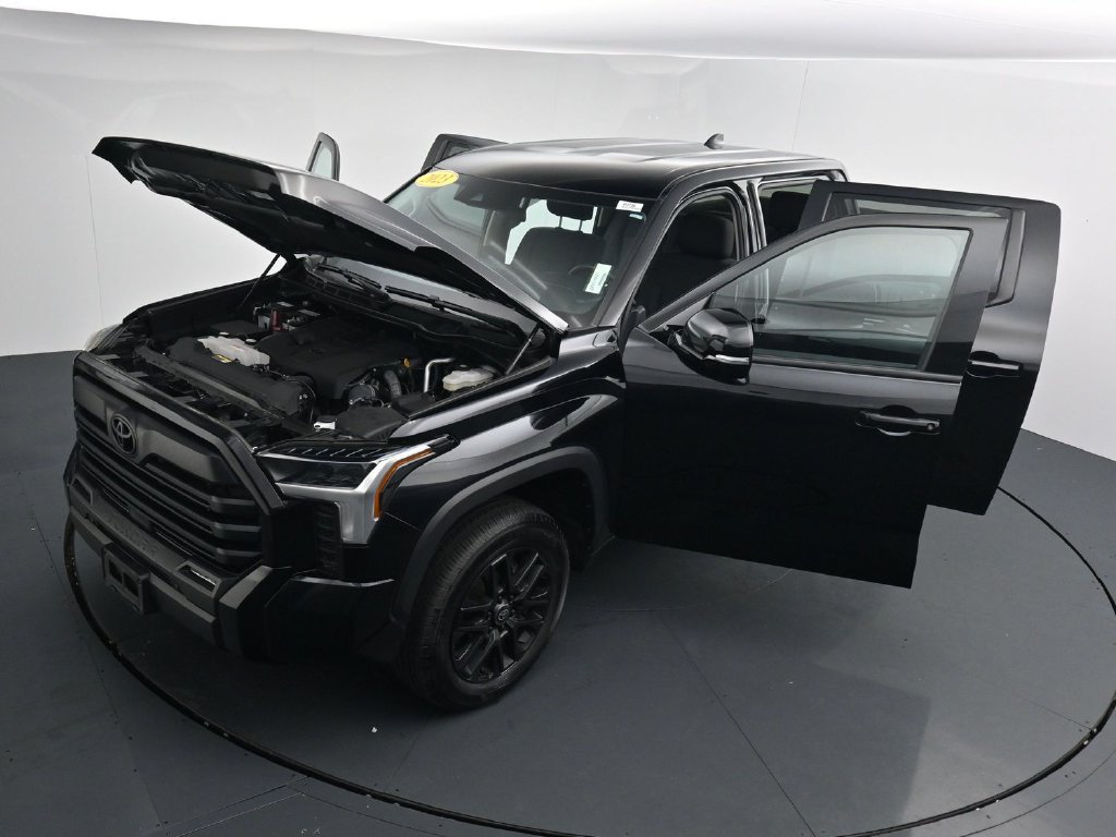 Used 2023 Toyota Tundra SR5 w/ SR5 Convenience Package AWD/4WD image 40