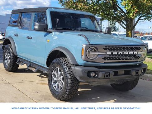 Used 2022 Ford Bronco Badlands image 1