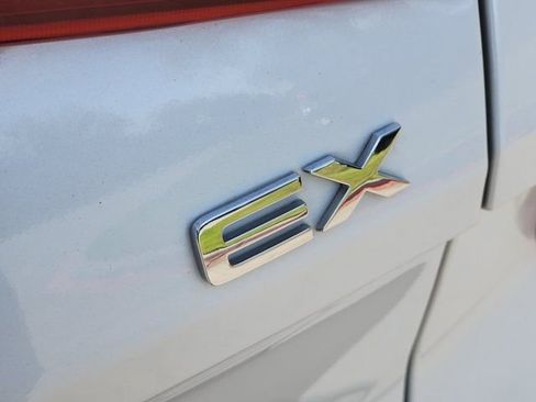 Used 2021 Kia Seltos EX image 10