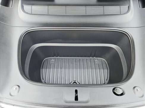 Used 2026 Tesla Model Y Long Range image 24