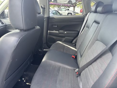 Used 2025 Mitsubishi Outlander Sport ES AWD/4WD image 27