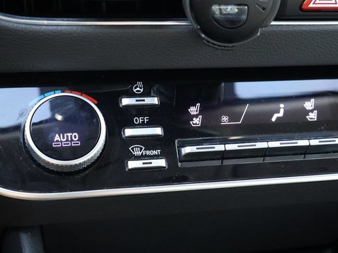 Used 2020 Hyundai Sonata Limited w/ Preferred Accessory Package FWD image 25