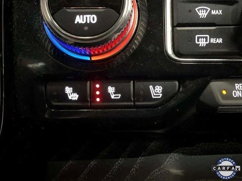 Used 2023 GMC Yukon XL Denali image 46