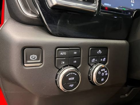 Certified 2023 GMC Sierra 1500 Elevation w/ X31 Off-Road Package AWD/4WD image 17