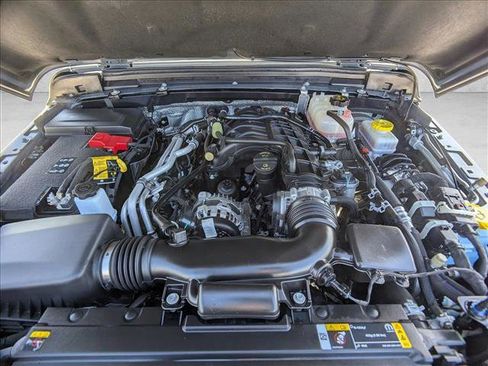 Used 2024 Jeep Wrangler Unlimited Sport AWD/4WD image 21