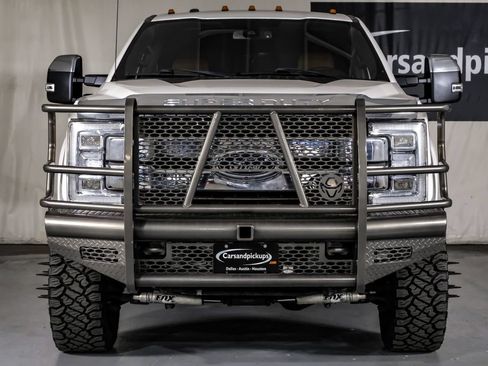Used 2018 Ford F350 King Ranch w/ King Ranch Ultimate Package AWD/4WD image 3