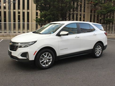 Used 2022 Chevrolet Equinox LT FWD image 12