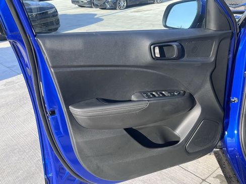 New 2025 Hyundai Venue Limited image 20