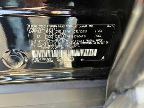 Used 2023 Toyota RAV4 XLE Premium image 34