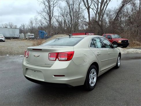 Used 2015 Chevrolet Malibu LS w/ Protection Package image 7