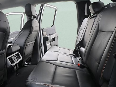 Used 2024 Ford F250 Lariat image 25